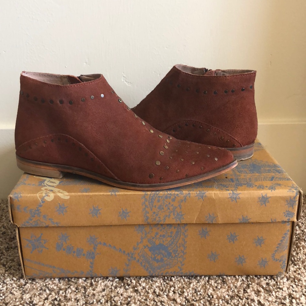 Lightly used Free People Booties